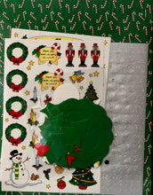 New Seasons Christmas Holiday Memories Scrapbook & Papercrafting Kit